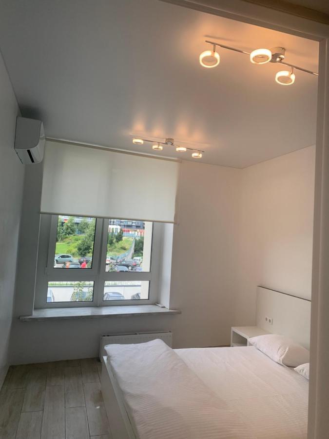 New 3 Rooms Apartment Near The Metro Station Kiev Buitenkant foto