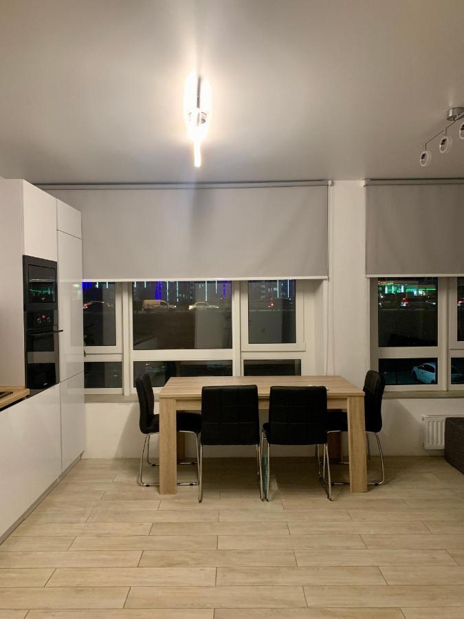 New 3 Rooms Apartment Near The Metro Station Kiev Buitenkant foto