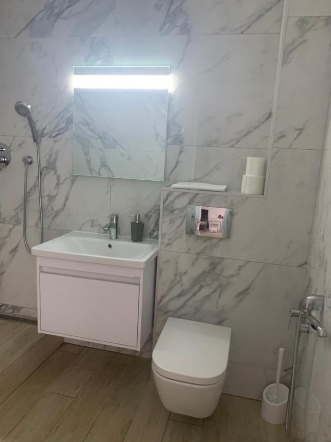New 3 Rooms Apartment Near The Metro Station Kiev Buitenkant foto